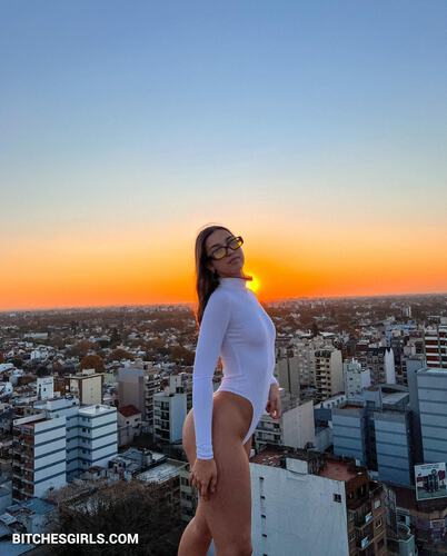 211883518344438141735571605642638553007 thumbnail