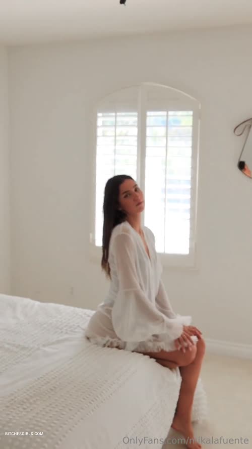 def3b74cc7baedb96cb45bc4a46340c27b62d1872ab80c220009c31cff773398 thumbnail