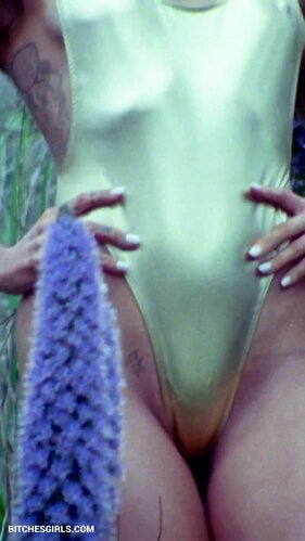 59248921483444335924723407815689899052 thumbnail