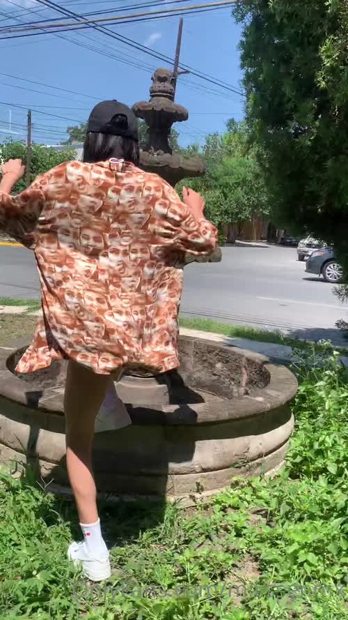 83058070812574361366976697918661301738 thumbnail