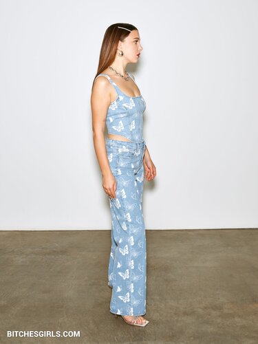 137085968163917598594539392405200453489 thumbnail