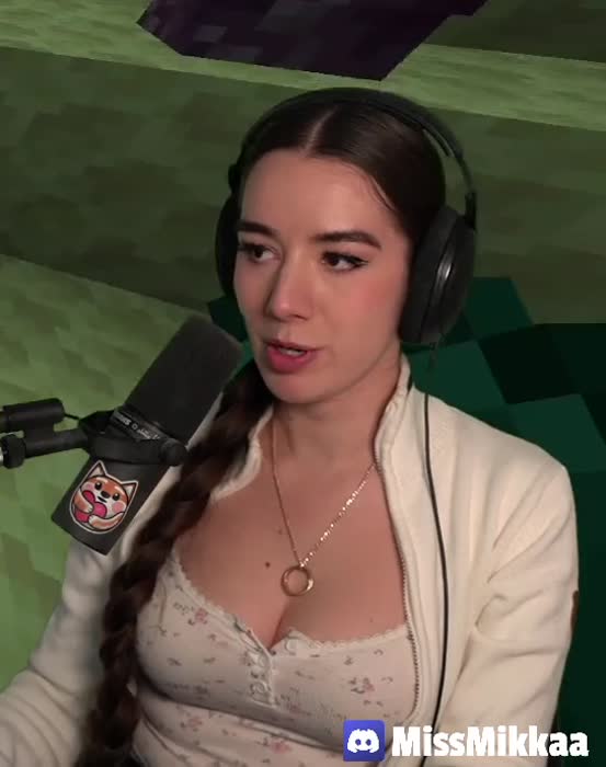 581de889c707a6926192f733496a4b019351fcb85948d057c01395d5cf8fbd10 thumbnail