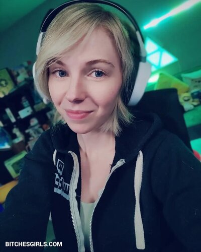 270237986988011044712622916614000502441 thumbnail