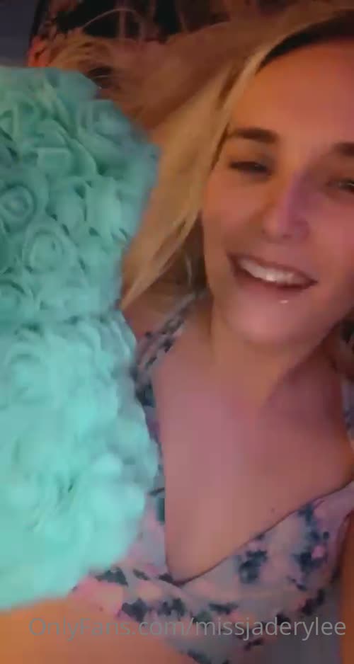 47506665531406518672388025792734294758 thumbnail