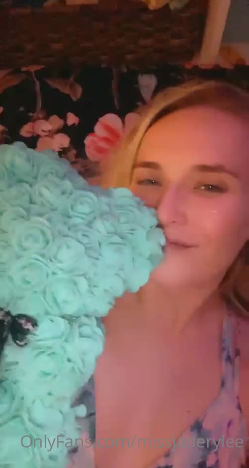 83455207937791892868424552102924718604 thumbnail