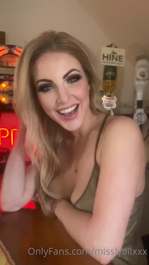 129546287360458817950130612133102469936 thumbnail