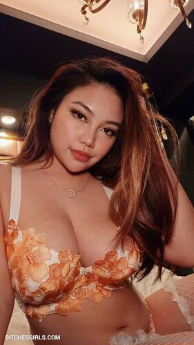 Mizzi Mie Cosplay Porn - Moreofmie Onlyfans Leaked Nude Photos