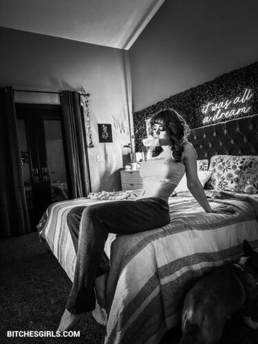 316978246342879532101043840599374452917 thumbnail