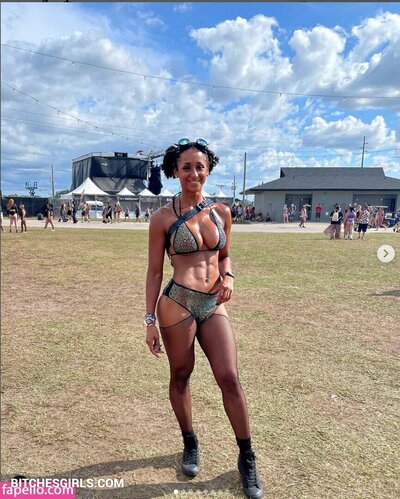 224061566357010560922609613444392331638 thumbnail