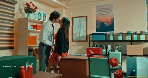 4dc7dba4e3286712f372cdebd0aeac20817a708c3fdc61c45cd72dd53e8580a2 thumbnail