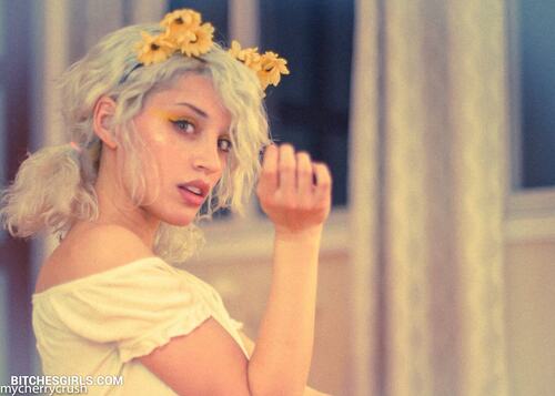 300517054891639037663072224835625116703 thumbnail