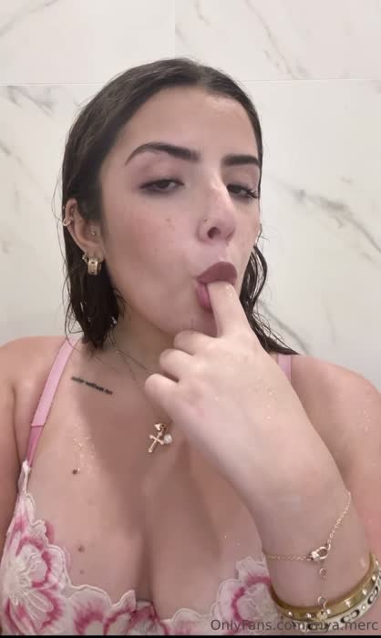 94b452cc65538f926944135d9201af1f8d6c68dd354a43b23f8aa8a6579383d4 thumbnail