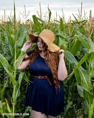 119319927341021284116811327673253765256 thumbnail