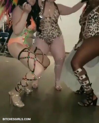 183646118398213129875473794376700598649 thumbnail