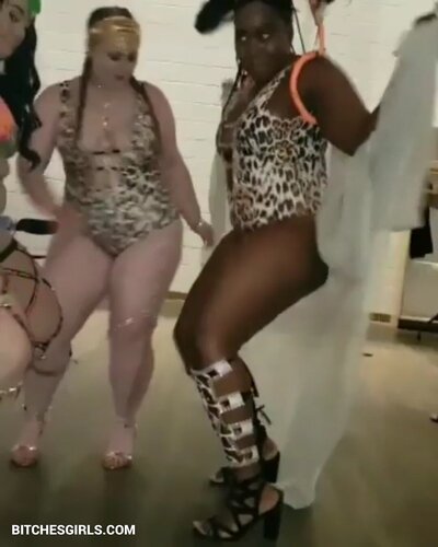 239060847572921385646173846252605392739 thumbnail