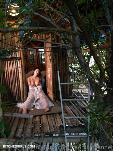 63423164910818091050867945836188760179 thumbnail