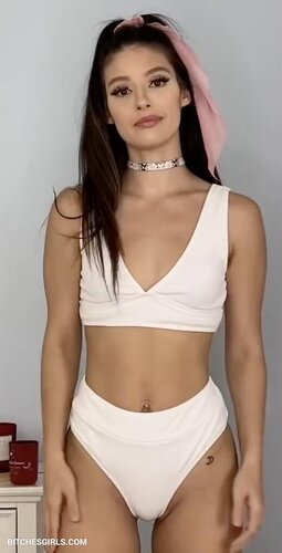 312531553606694101838279373698749832440 thumbnail