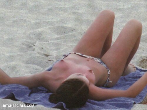 218672547418639690977018026117781419275 thumbnail