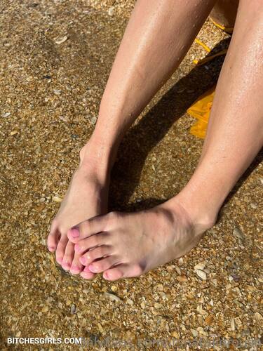 322959931258741665001794042375436864374 thumbnail