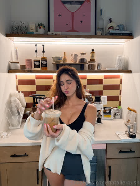 25268bef29e372aad09cb309238d8e87c4a56ddf1248662c48f16c0243730fbd thumbnail