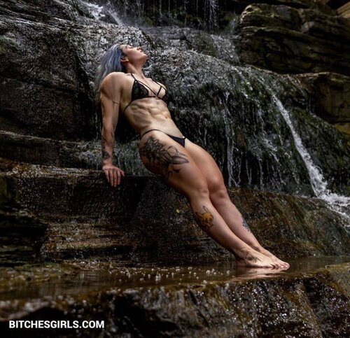 216238530078252290266043631932258329235 thumbnail