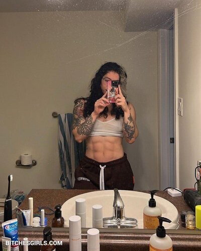 264521322227094294823844965459881574028 thumbnail