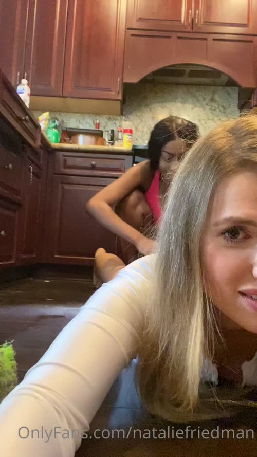 Natcomedy Nude - Porn Videos