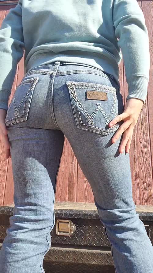 ef01975a9fedb943b88dce354f3427051785f6d9d81ceeaa07cd0492218f0b92 thumbnail