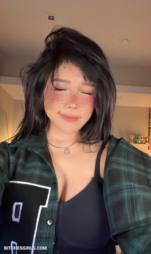 247523560946868876944112803866620452420 thumbnail