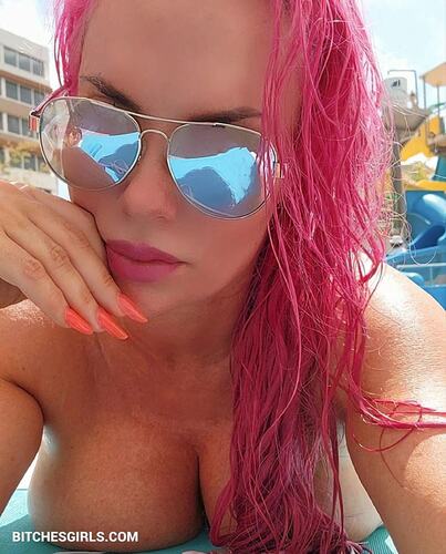 202803051775111032558752470782664880739 thumbnail