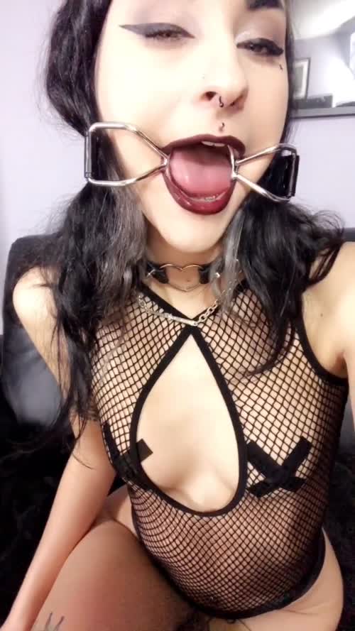 235113157734690473181716695533270843141 thumbnail