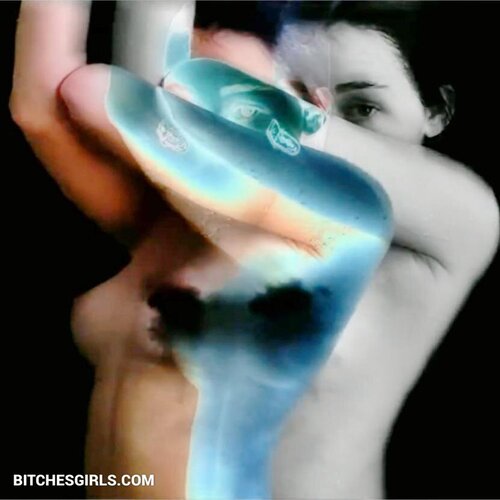 148759451513386898884644626117562271325 thumbnail