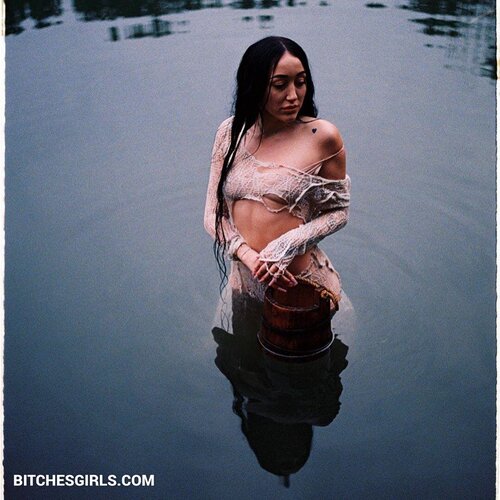 332110508844211620893808309618932350957 thumbnail