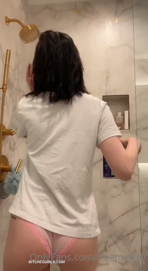 Noemiexlili Cosplay Nudes - Noemi Onlyfans Leaked Naked Videos