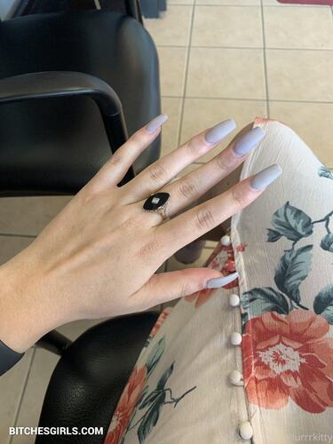 278148701448367830078565220072874832528 thumbnail