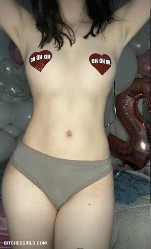 Notonyouriphone Siri Nude Celeb - Siri The Sock Tiktok Leaked Nudes