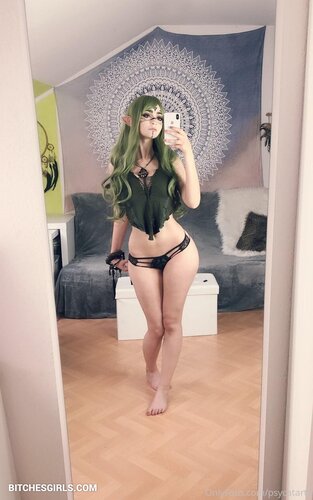 126184625527575629790271927279074747192 thumbnail