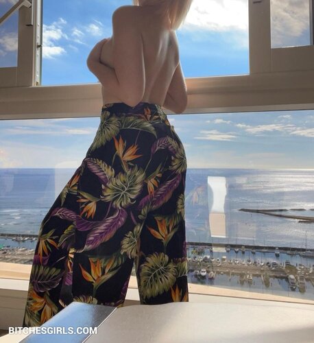 259179322278253920498856286635664032614 thumbnail