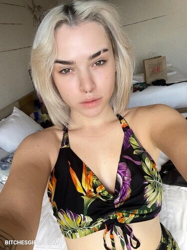 308779682700131552378443651900861631712 thumbnail