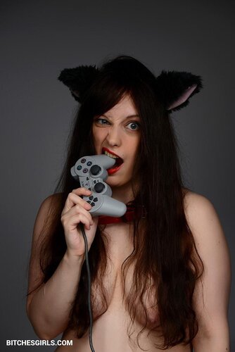 33130923793488585152686928241478256555 thumbnail