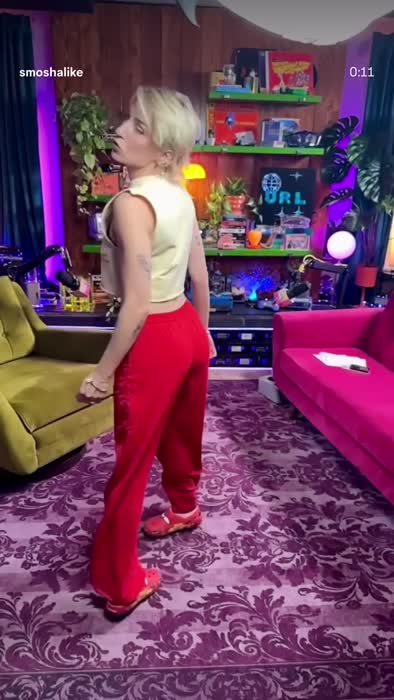 Courtney Miller Nude Blonde - Smoshmill Youtube Porn Videos