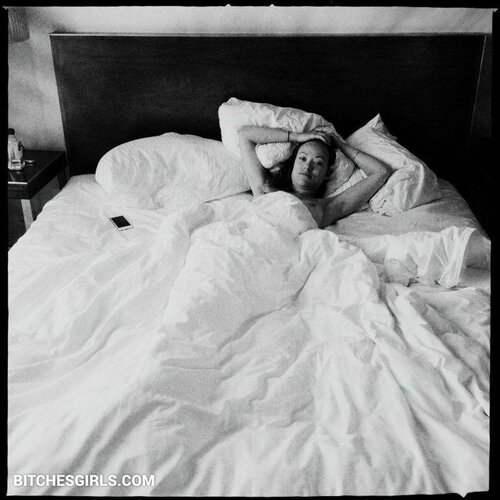 214015425837849975292104152433153818397 thumbnail