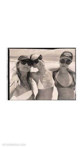 119421999462302739904328514787849332088 thumbnail