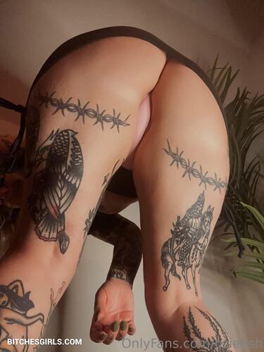 205968171214576915304607611669558565382 thumbnail