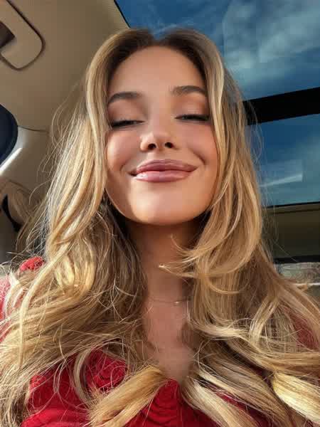 bcafbf79e4cfe9cc194f7953edb5bd38fd25450d7400aaf16410a7b728d3aac8 thumbnail