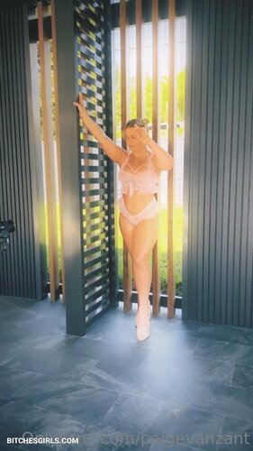 69637186154502128032034203547833602756 thumbnail