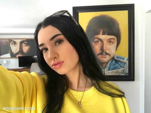 222255315001663693834170355740618582179 thumbnail