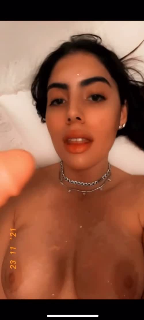 262876244224572051889268622934621242207 thumbnail