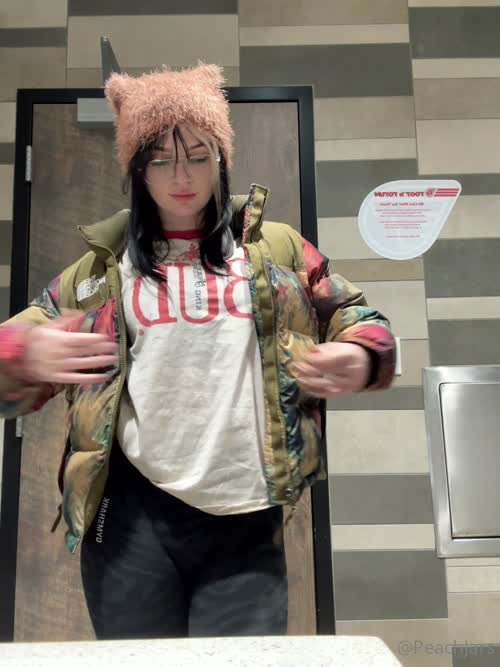 1342fb1d8a475a90705f94fdafa44b309f8b98e4f5a64280b5f120d5ba80f22b thumbnail