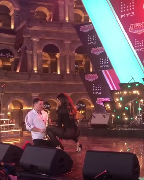 836b5f313cfddbb876265f7b8cb98b74571fb3e6c95b4f3d33eb586b2dafd2ed thumbnail